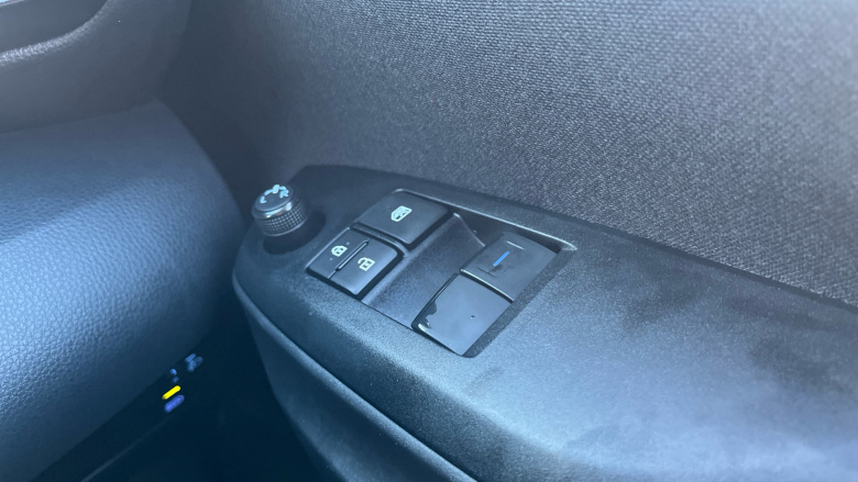 Toyota Yaris 1.5 Hybrid Icon 5dr CVT Hybrid Hatchback